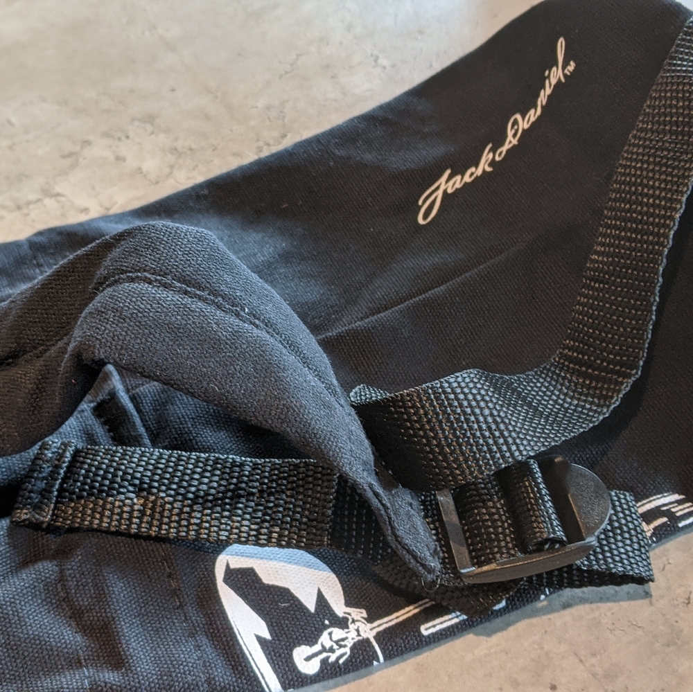 Nwot Jack Daniels Bundle Includes Pint Glass & Jd… - image 6